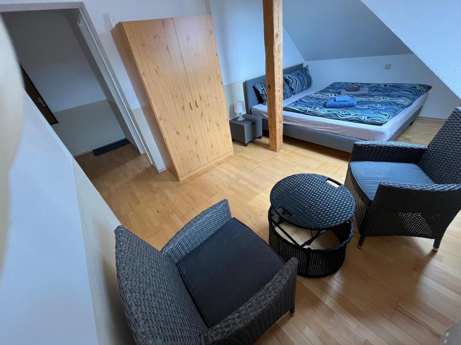 Doppelzimmer, Tv- Bad, Kuehlschrank- Parkplatz-17 Meine Zimmer foto