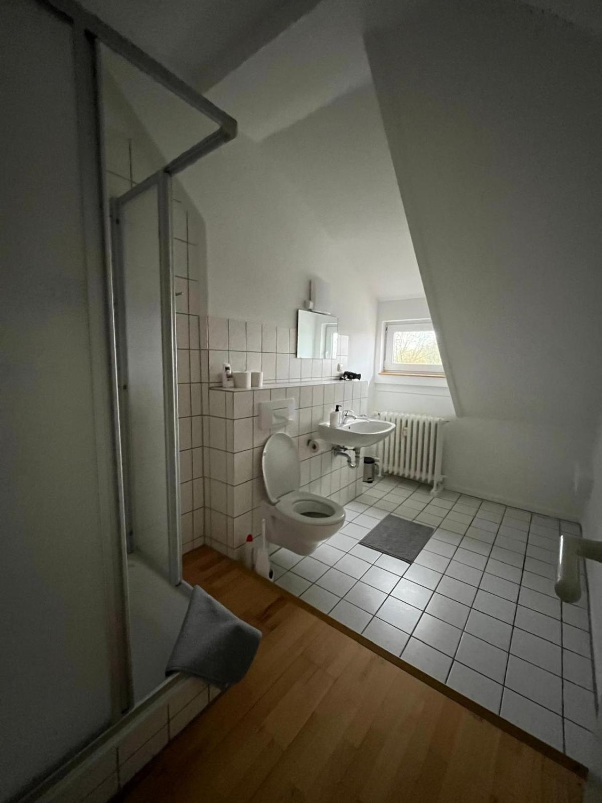 Doppelzimmer, Tv- Bad, Kuehlschrank- Parkplatz-17 Meine Exterior foto