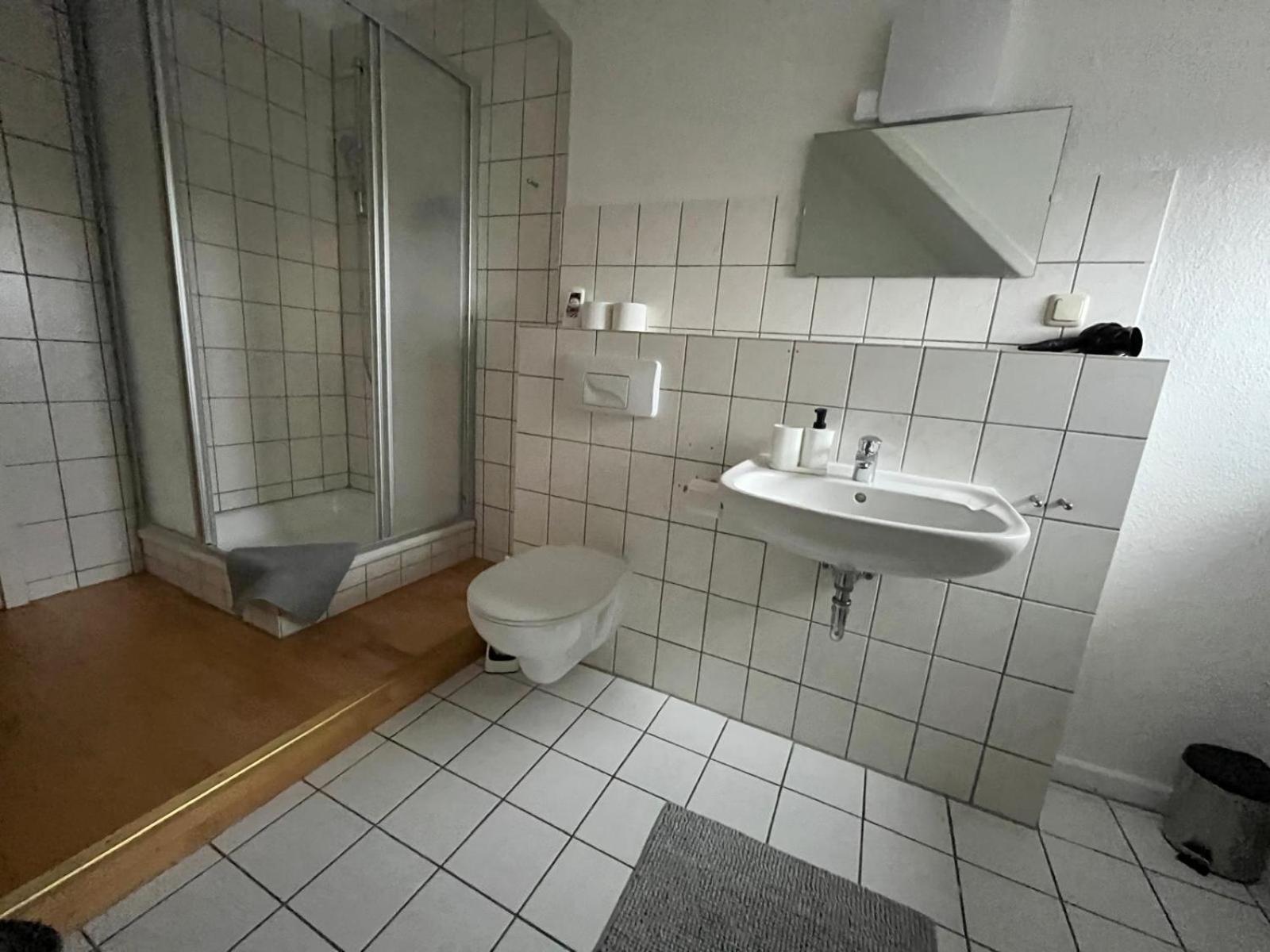 Doppelzimmer, Tv- Bad, Kuehlschrank- Parkplatz-17 Meine Exterior foto